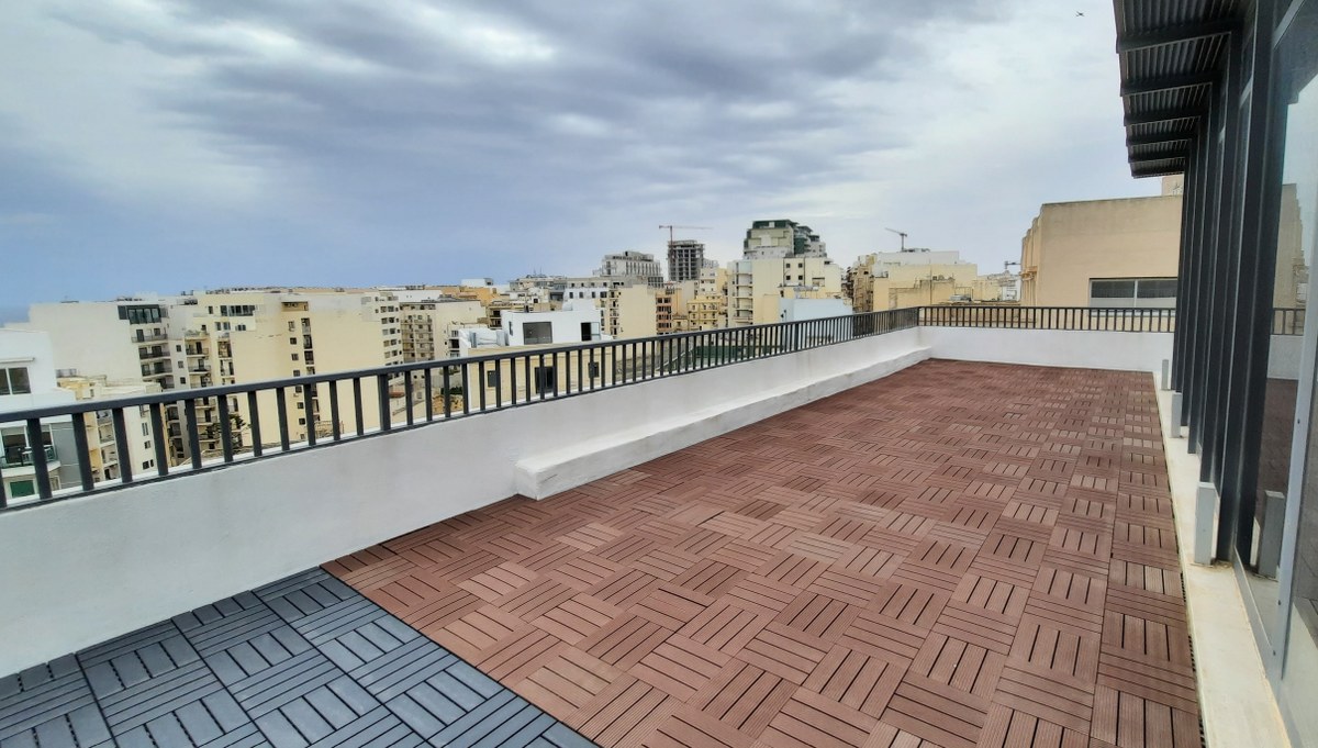 Office Space with a Terrace